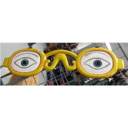 Pair of wood eyeglasses sign (4)