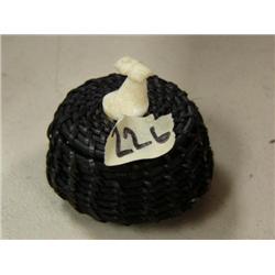 2-1/4" baleen basket with whale tale finial (2)