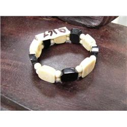 CHOICE on 2 ivory and baleen bracelets (2)