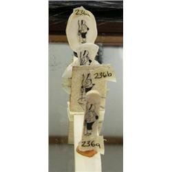 CHOICE on 4 ivory platchets with scrimshawed hunters with harpoons (2)