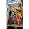 Image 2 : Collection of screw drivers