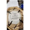Image 8 : 4 octagonal framed artwork plates