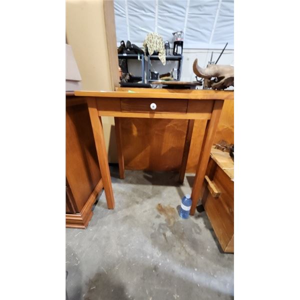 Wood end table 28x17x31h