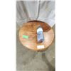 Image 2 : Antique Round end table 18d x 23h