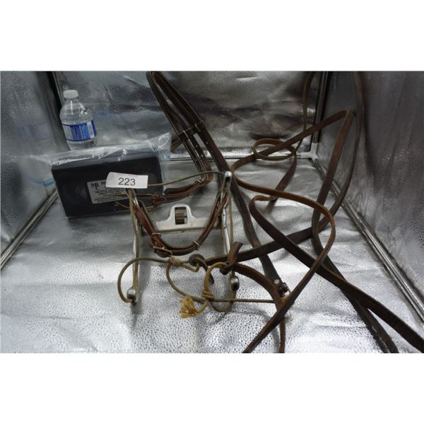 Mikmar horse bit w/ instructional VHS