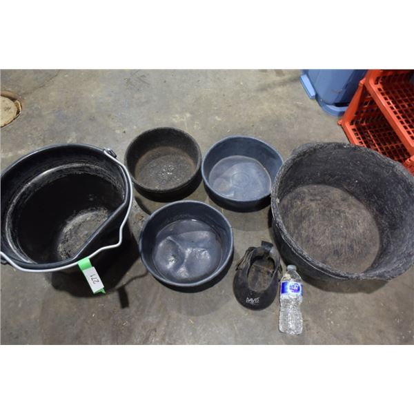 4 Basins, plastic bucket