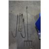 Image 2 : Pitchfork, meat hooks, fireplace tools