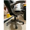 Image 4 : La-Z-Boy Manager Office Chair with Adjustable Headrest