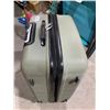 Image 3 : Atlantic Full Size 4 Wheel Suit Case
