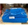 Image 1 : Lot of Blue Towels 2 Bath 2 Hand 2 Wash clothes