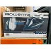 Image 2 : Rowenta Garment Care Tool with Powerful Steam