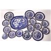 Image 1 : Blue Willow China (35 pieces) [153270]