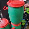 Image 2 : 3 PLASTIC 30L DRUMS