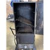 Image 2 : MASTERBUILT PRO SMOKER