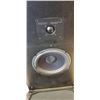 Image 8 : PAIR OF BOSTON ACCOUSTICS FLOOR SPEAKERS