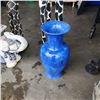 Image 4 : 2 WOODEN GIRAFFE FIGURES, BLUE VASE, AND ELEPHANT PLANT STAND