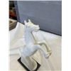 Image 2 : NEW WHITE HORSE MARBLE FIGURE