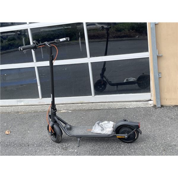 SEGWAY NINEBOT KICKSCOOTER F2 PLUS, TESTED WORKING, WITH CHARGER AND MANUAL