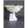 Image 1 : Milk Glass A
