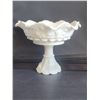 Image 3 : Milk Glass A