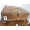 Image 1 : Antique Storage Box w/Broken Lid