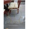 Image 1 : Ornate Brass Easel