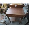 Image 1 : Small Antique Mahogany Side Table - (Missing Handle)