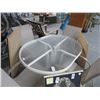 Image 1 : Oval Glasstop Patio Dining Table w/4 Armchairs