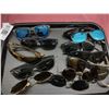 Image 1 : 12-Ray Ban Sunglasses - 12 X $