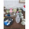 Image 1 : Glazed China, Glasses, Vases, Star Trek Clock, Décor