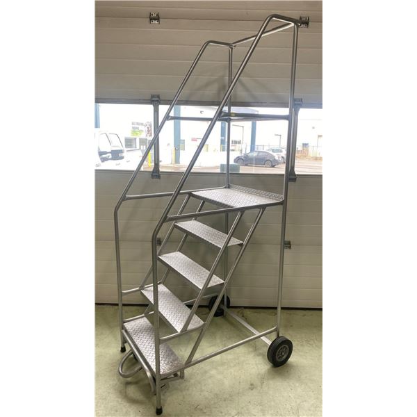 Heavy Duty Metal 5 Step Rolling Stairs for Shop