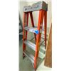 Image 2 : 12x12 plank with aluminum ladder