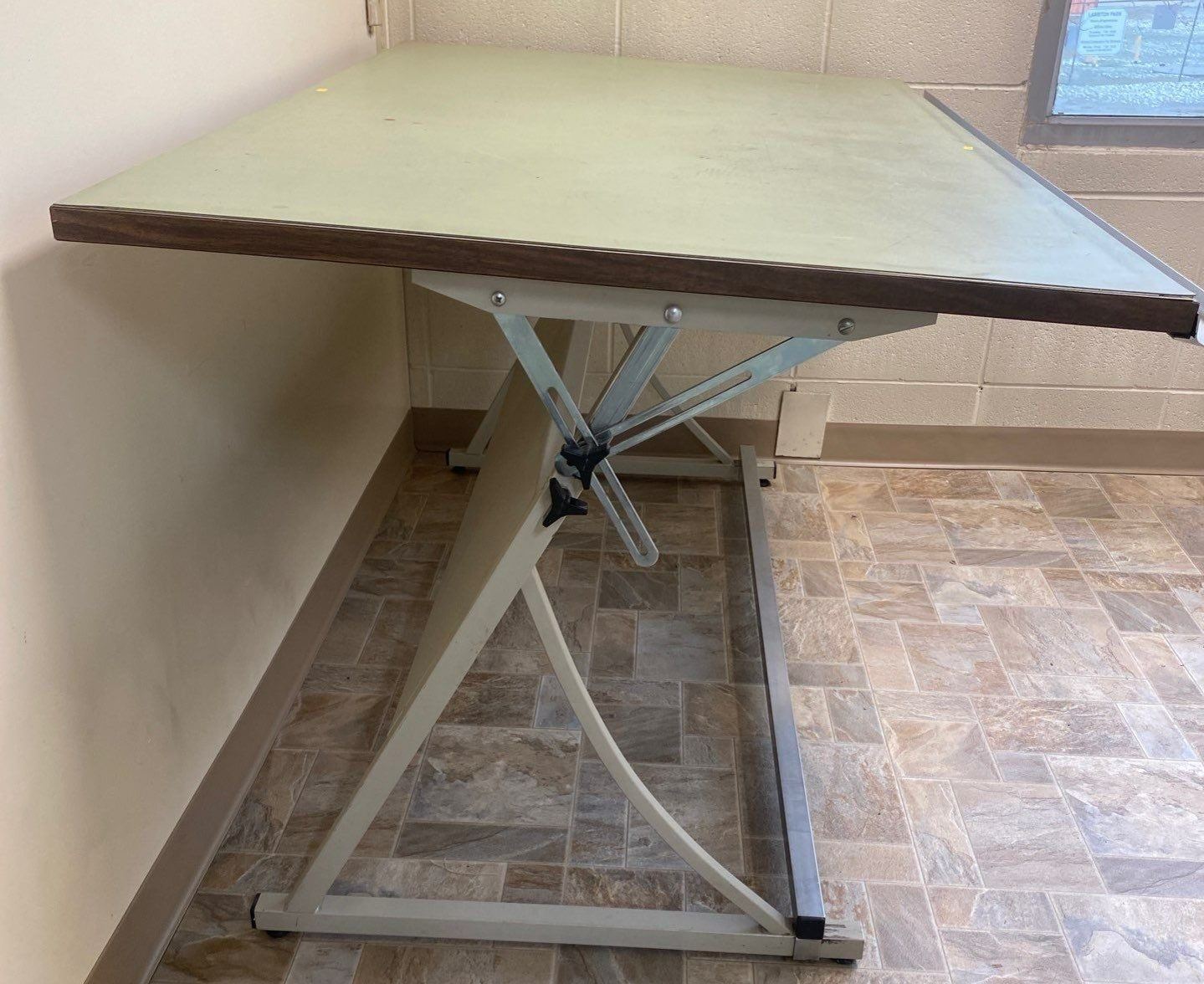 Blue Drawing Table Large Drafting Blue-Print Table With Teal Mat 60W40D40H - Beck Auctions ...