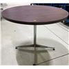 Image 6 : Vintage Round Laminate Table 36W29H - & 6 Chairs on Chrome Legs