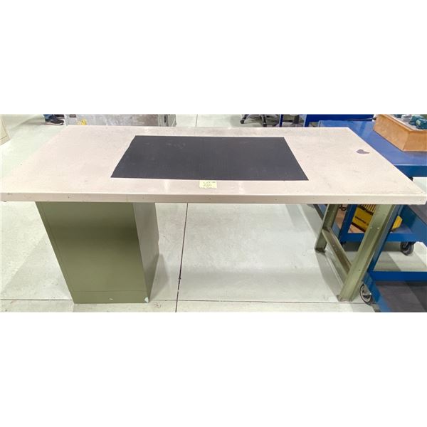 Large Metal Shop Table w/ Underneath Drawers