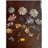 Image 2 : Assortment Of Exquisite Costume Brooches