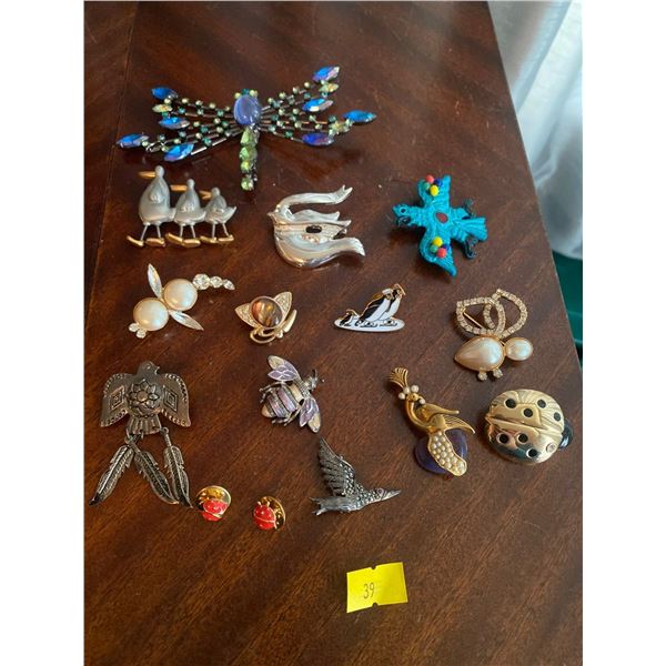Assortment Of Exquisite Costume Brooches