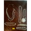 Image 1 : Assortment Of Stunning Faux Pearl Jewelry