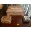 Image 1 : Set Of Mother Of Pearl Jewelry Boxes And Seashell Box