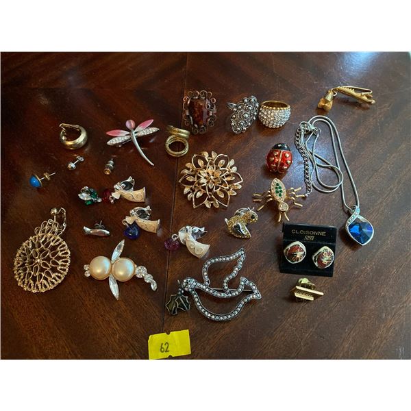 Assortment Of Exquisite Costume Brooches
