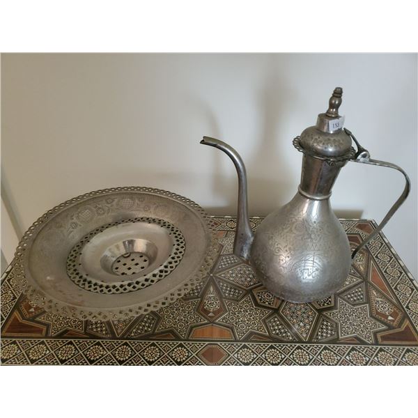 Persian Teapot 12T & Fruit Bowl