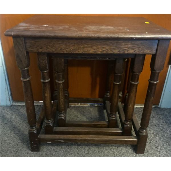 Antique Oak Nesting Tables 19 x 13 x 19T