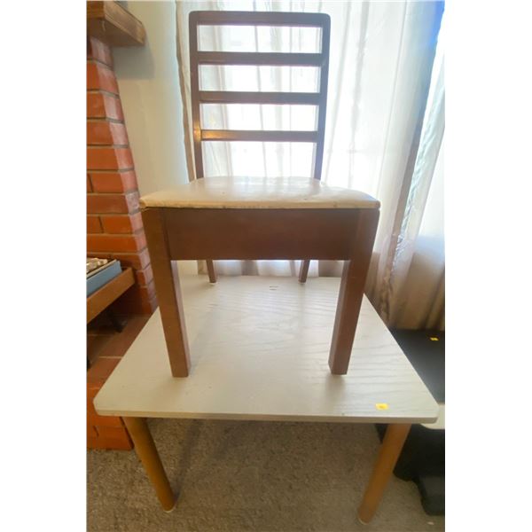 Vintage Child Student Desk Table & Chair Table 27 x 21 20T