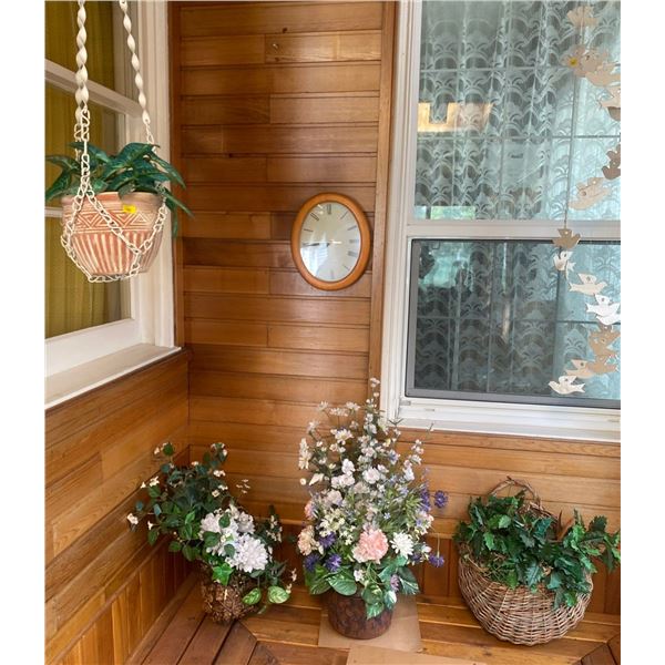 3 Silk Plants Clock Hanging Shell Macrame