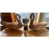 Image 1 : Paper Machete Duck & Wood Swans Carvings