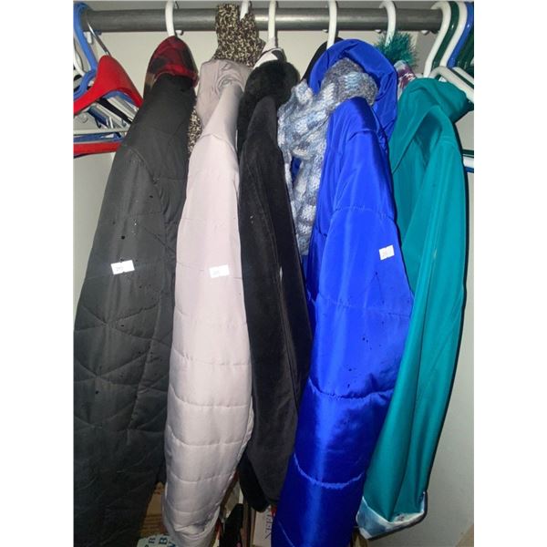 5 All Season Jackets With Scarves Medium To Large