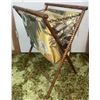 Image 1 : Vintage Folding Yarn Caddy Hawaiian Print 27X17