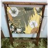 Image 2 : Vintage Folding Yarn Caddy Hawaiian Print 27X17