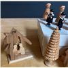 Image 2 : Wooden Carved Christmas Village