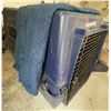 Image 2 : Large Dog Crate 33x20x36 w/ Wool Blanket
